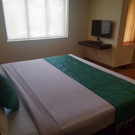 Hotel Pearl Residency Thrissur Kültér fotó