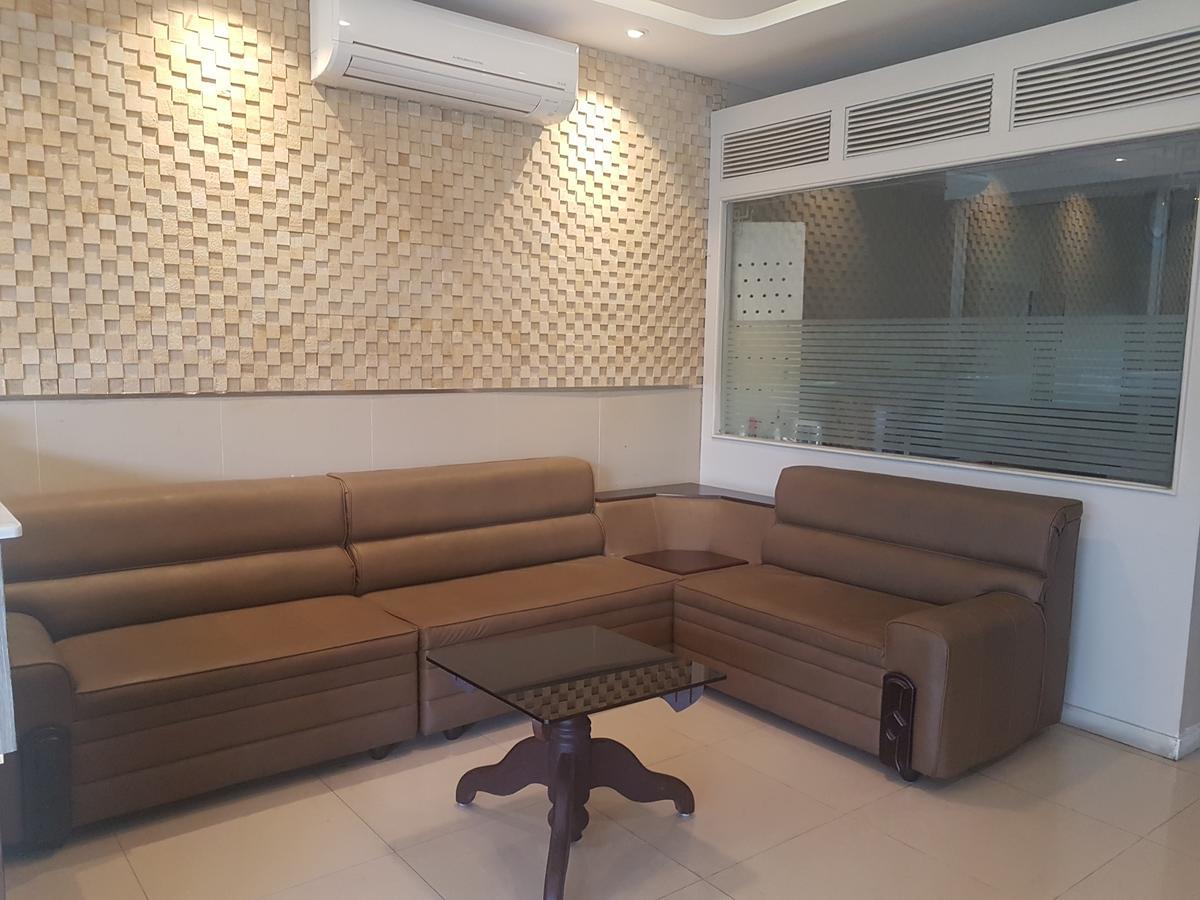 Hotel Pearl Residency Thrissur Kültér fotó